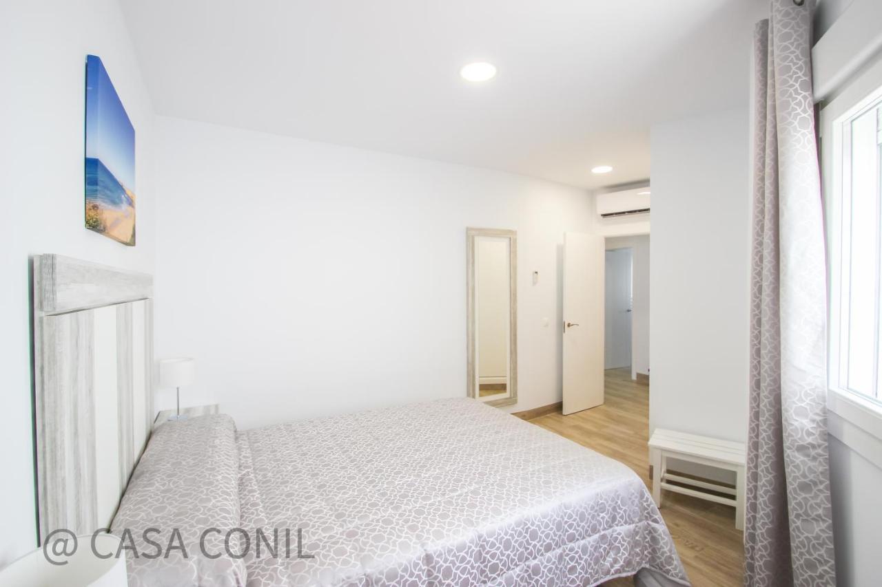 Casa Saturn Villa โกนิล เด ลาฟรอนเตรา ภายนอก รูปภาพ